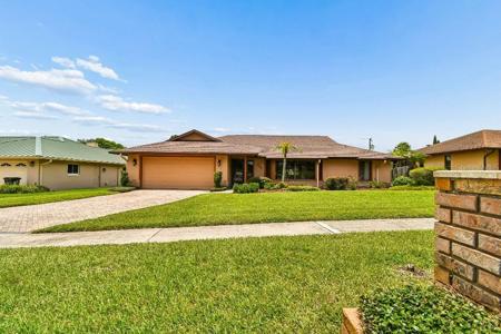 507 FERNWOOD DRIVE