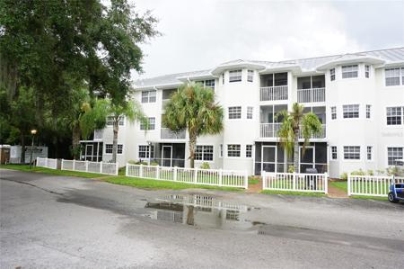 2077 WETLAND POINT