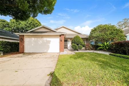 1535 LAWNDALE CIRCLE