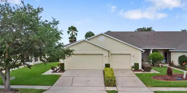 104 CLUB VILLAS LANE