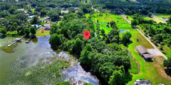 1001 W LAKE MARION ROAD