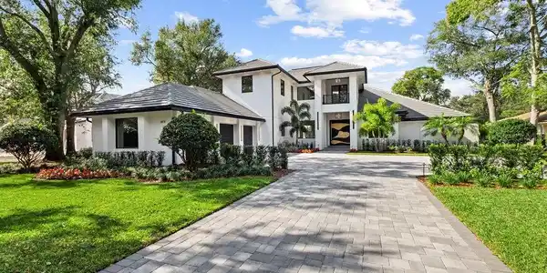5074 ISLEWORTH COUNTRY CLUB DRIVE