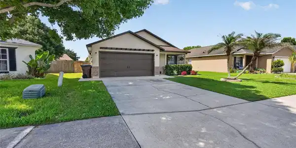 2958 COOL BREEZE CIRCLE