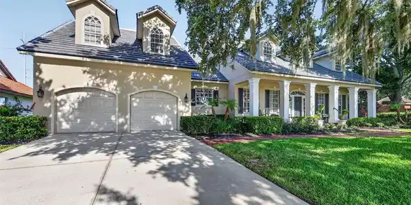 900 BRIGHTWATER CIRCLE