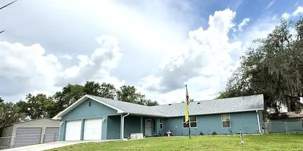3604 E ONYX PLACE