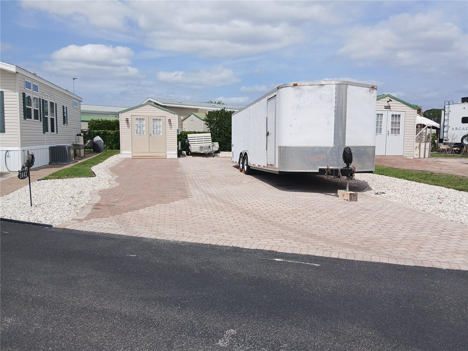 Image 1 Image 1