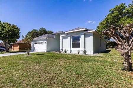 2710 AUTUMN LANE