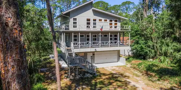 7373 CIRCLE DRIVE