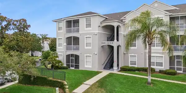 8107 COCONUT PALM WAY
