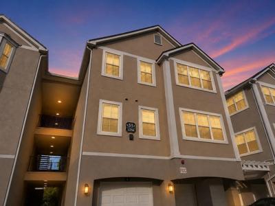 3250 CORONA VILLAGE WAY