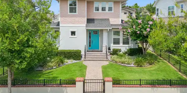 439 N CAPEN AVENUE