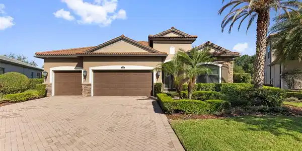 5134 LAKECASTLE DRIVE