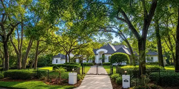 950 SWEETWATER CLUB BOULEVARD