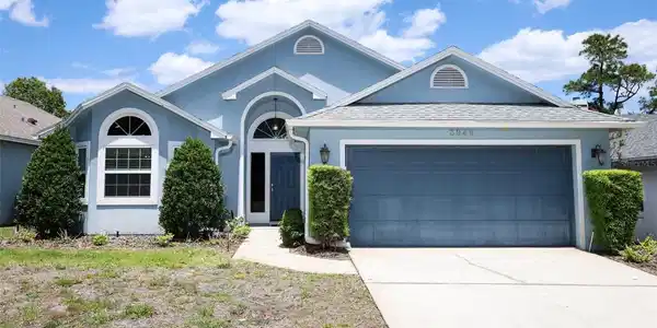 3946 VILLAS GREEN CIRCLE