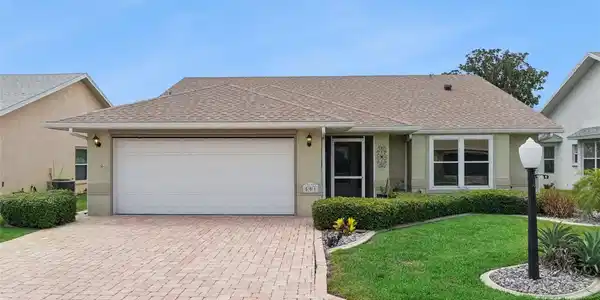 501 EASTLAKE DRIVE