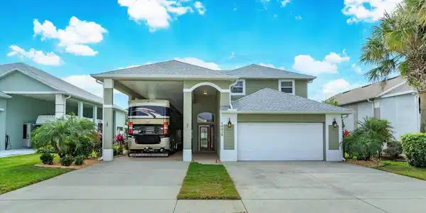 16638 CITRUS PARKWAY