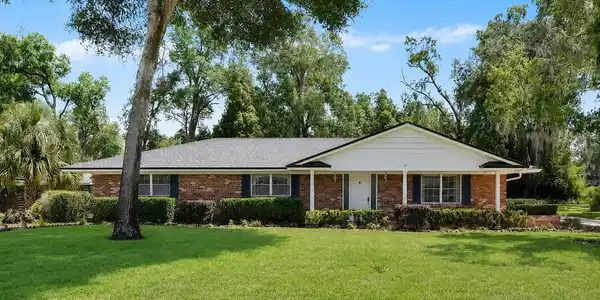 108 PINE NEEDLE LANE