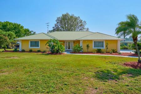 6589 BANYAN DRIVE