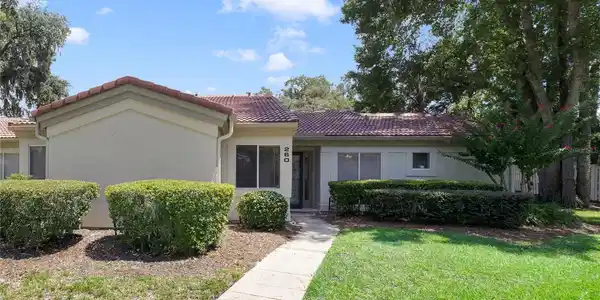 260 W SABAL PALM PLACE