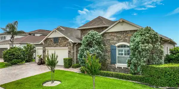 15326 JOHNS LAKE POINTE BOULEVARD