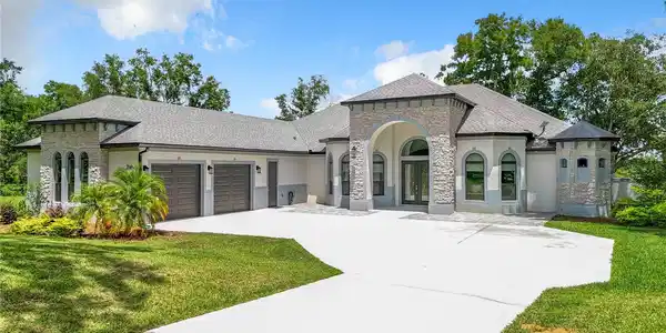 20404 WOLF SPRINGS COURT