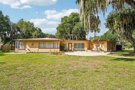 2936 LAKE JOANNA DRIVE