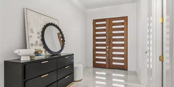 Image 4 Image 4