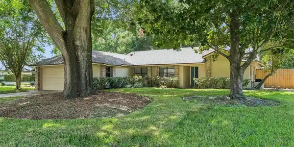 9433 PALM TREE DRIVE
