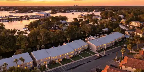 65 BEACH LANE