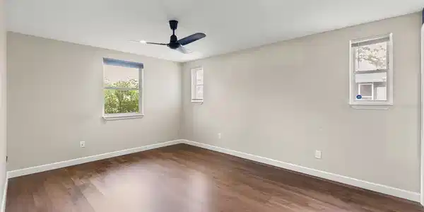 Image 4 Image 4