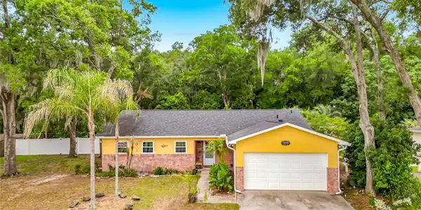 13530 BERKSHIRE COURT