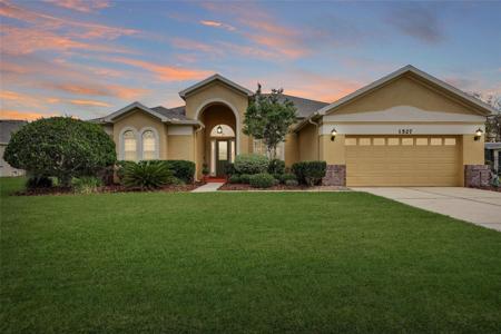 1527 GANTS CIRCLE