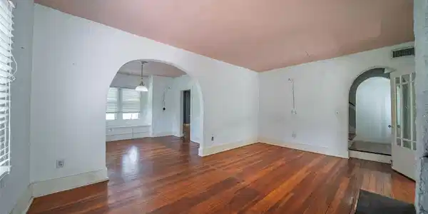 Image 4 Image 4