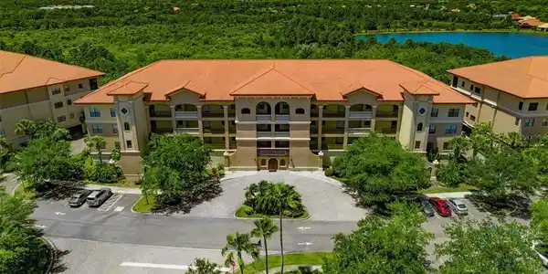 7710 LAKE VISTA