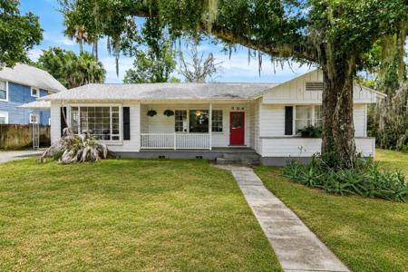 504 E CITRUS AVE