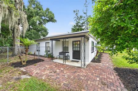 1712 LAKE BROWN DRIVE