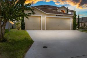 5896 ROYAL HILLS CIRCLE