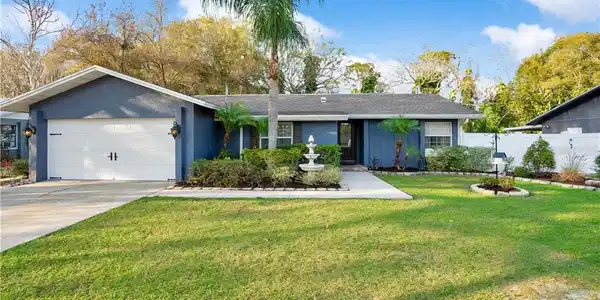 1967 CAMELOT COURT SW