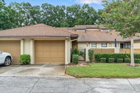 925 FENTON LANE