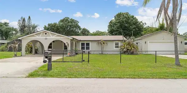 110 EDGEWATER DR
