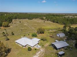 865 HUNTING CAMP