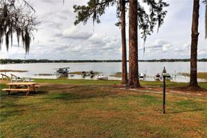 11001 SE SUNSET HARBOR ROAD