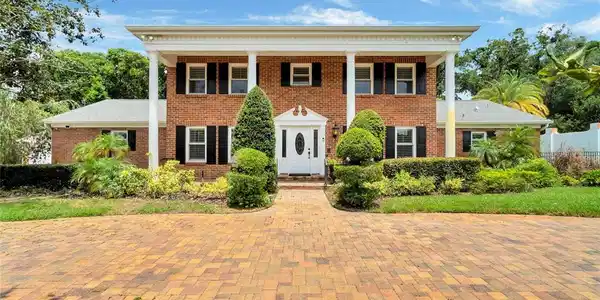 244 LIVE OAK