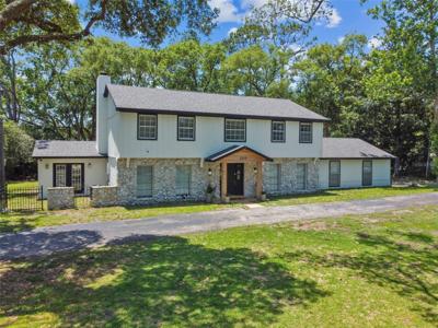 200 BLUE LAKE DRIVE