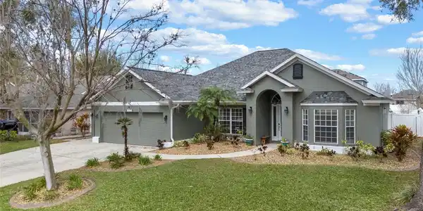19351 SPRING OAK DRIVE