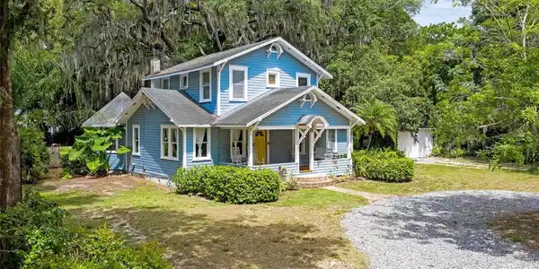736 MAGNOLIA
