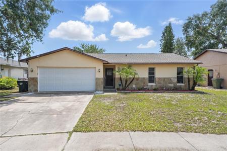 2527 CHRISTINE DRIVE