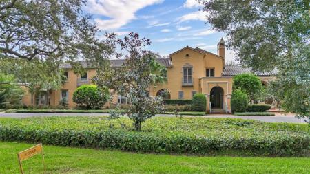 2300 N SCENIC HIGHWAY