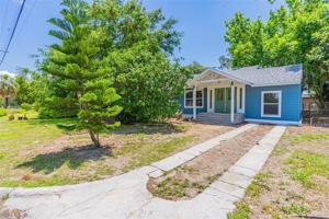 842 AVE I NE