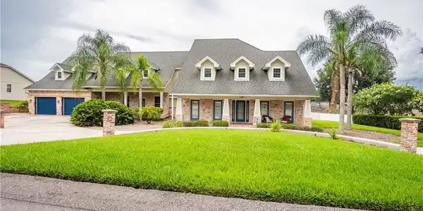 1357 SCOTTSLAND DRIVE